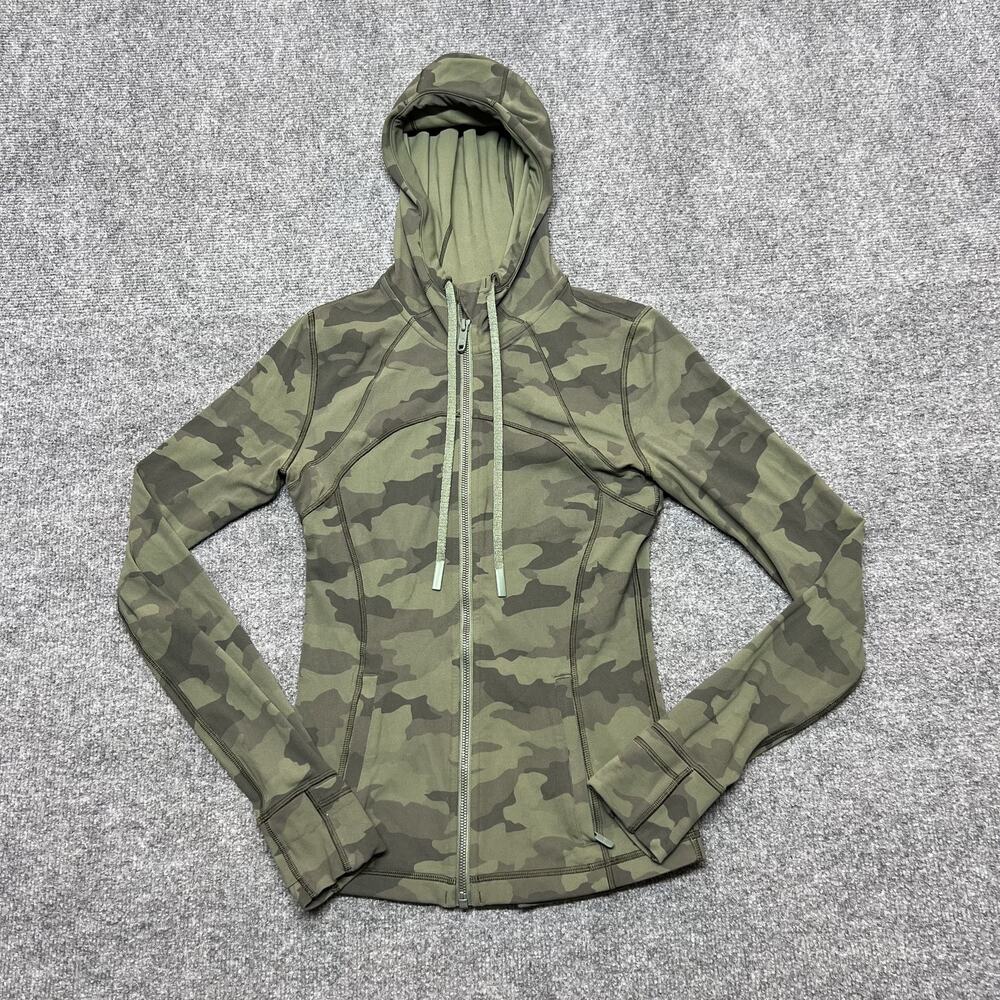 Lululemon Scuba Jacket Womens 4 Green Camo Hooded Full Zip Thumbholes Pockets